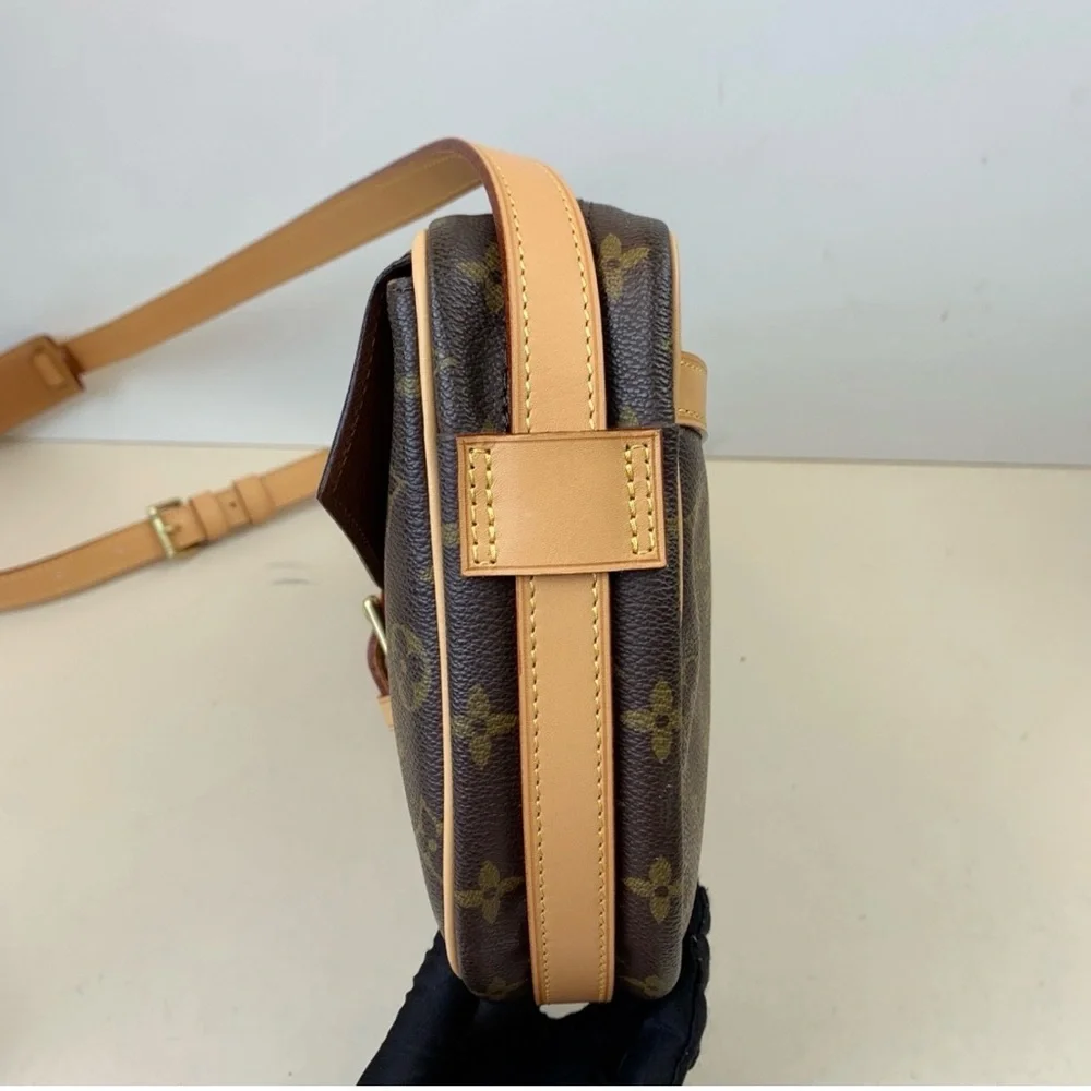 Louis Vuitton Bag - Picture 3 of 10